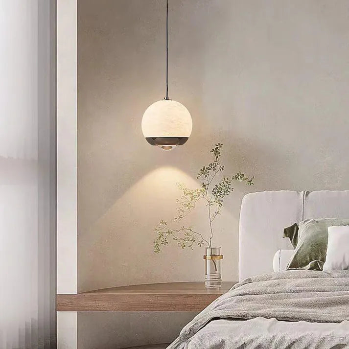 Calora | Pendelleuchte im Rundglas-Design
