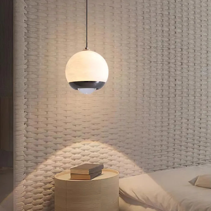 Calora | Pendelleuchte im Rundglas-Design