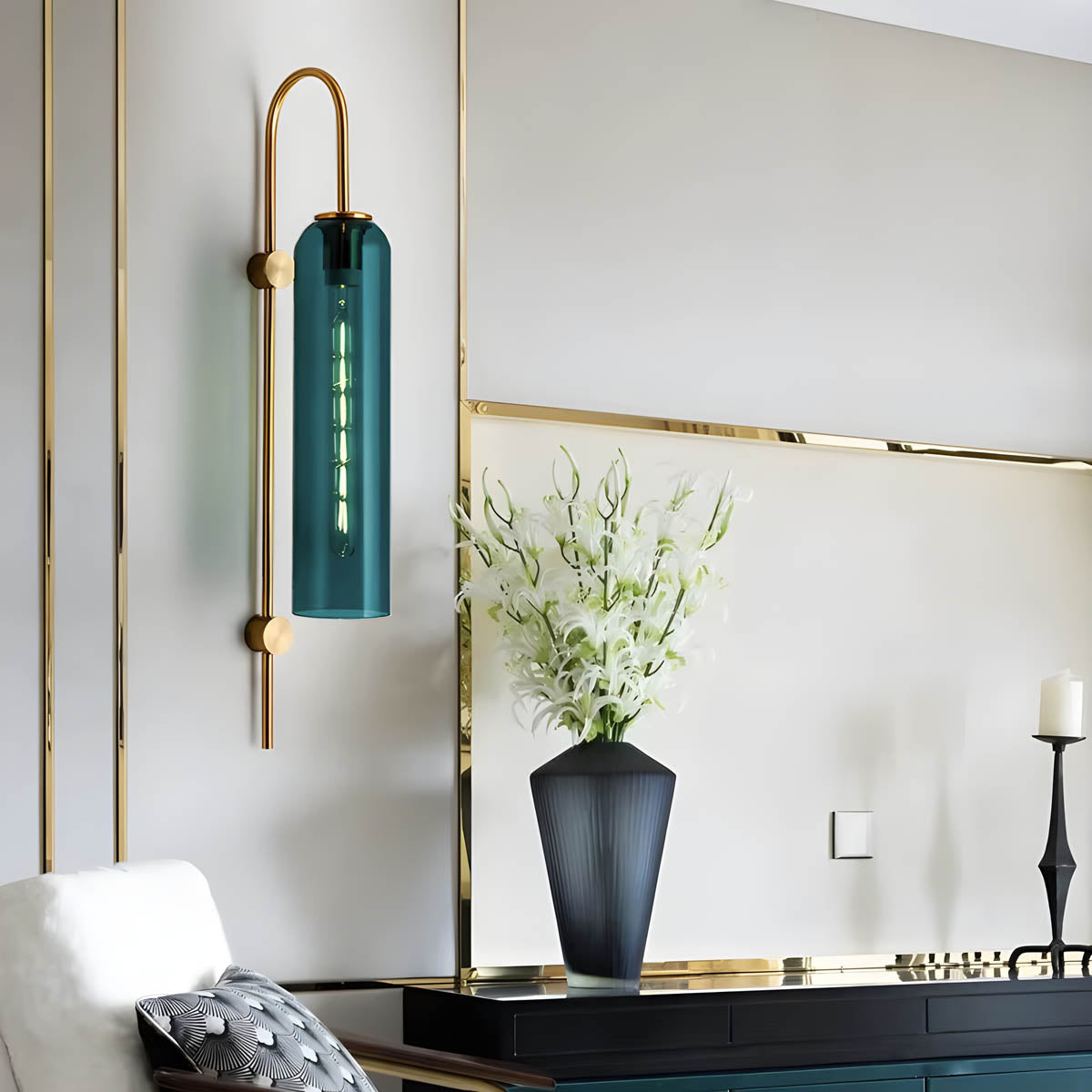Evelor | Zylinder Wandleuchte mit Glasdesign
