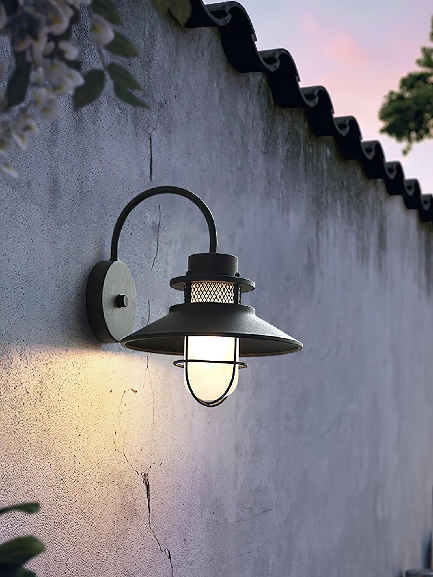 Kastell | LED-Außenwandleuchte im Industriestil