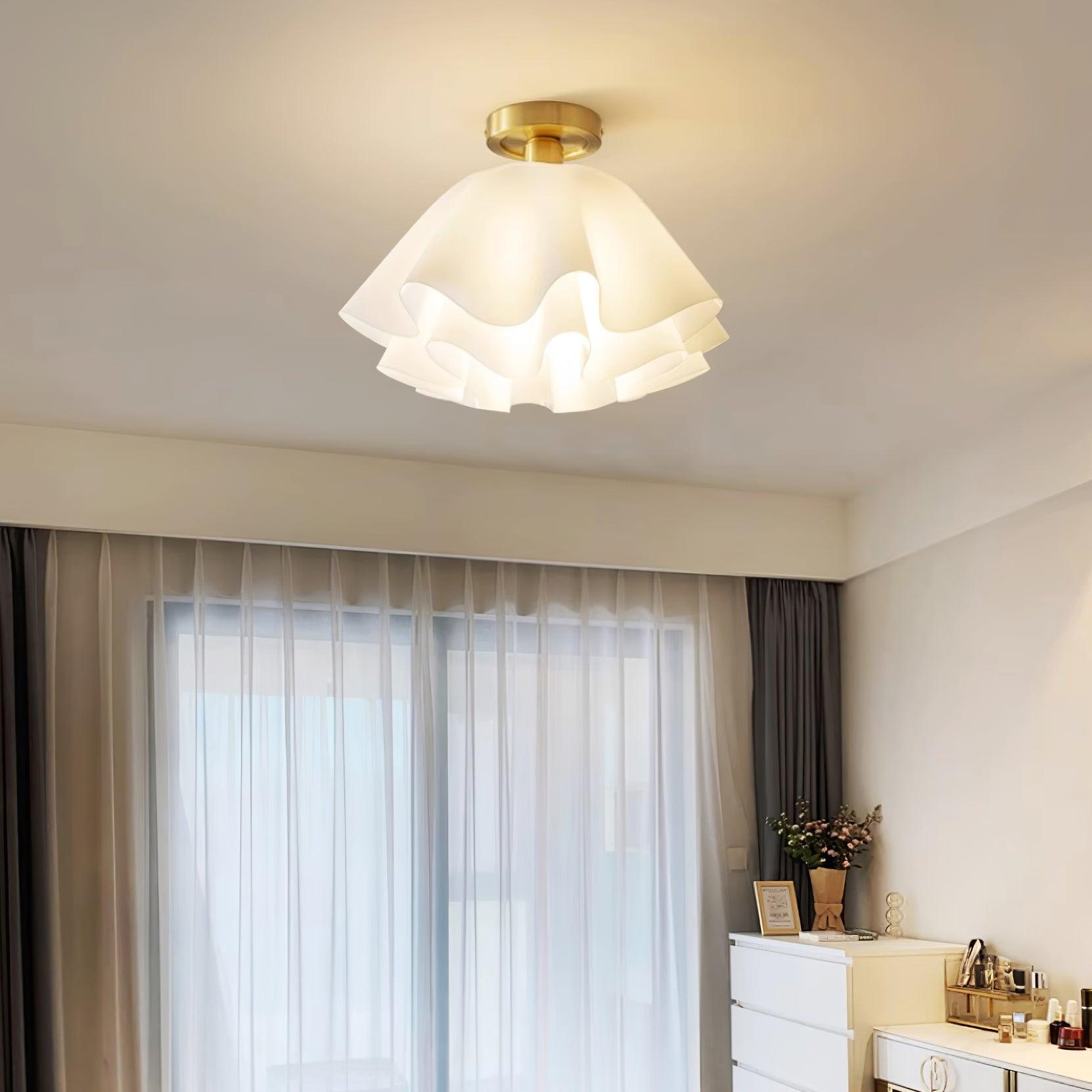 Gailon | Elegante Gefaltete Deckenleuchte