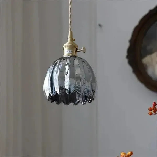 Corvya | Pendelleuchte im Glasblüten-Design