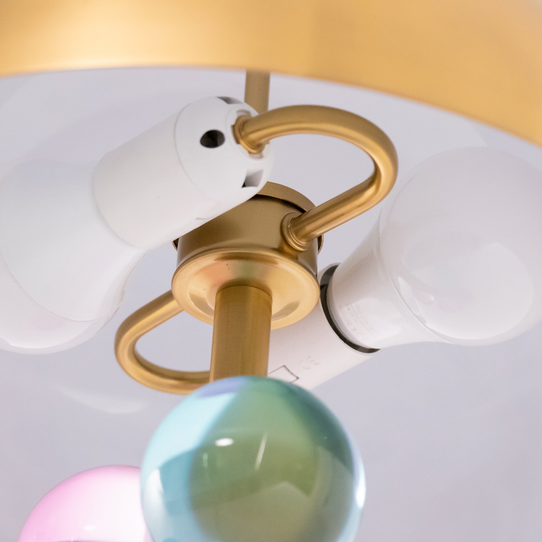 Vera | Retro Marmor Glas-Tischlampe