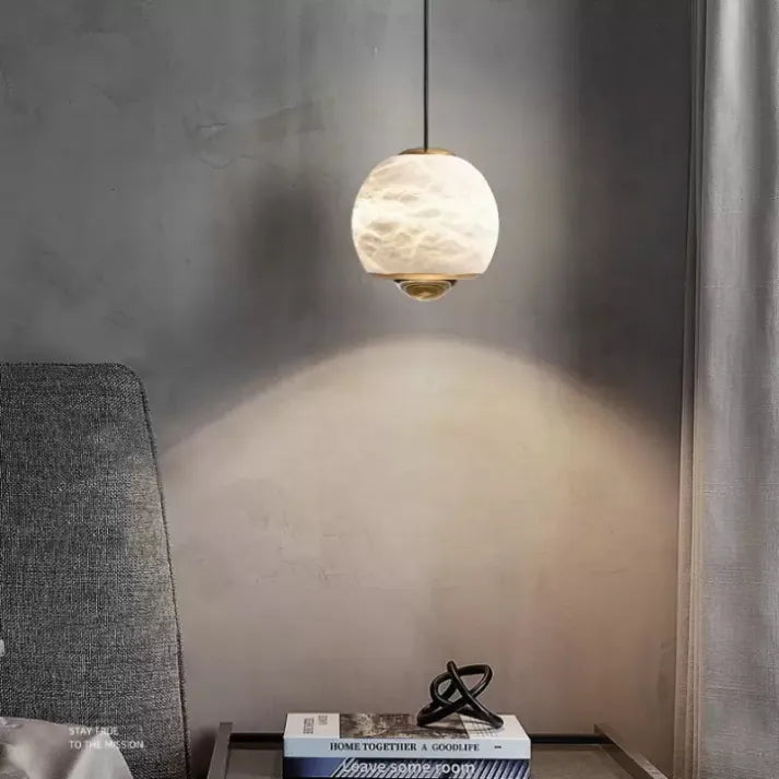 Calora | Pendelleuchte im Rundglas-Design