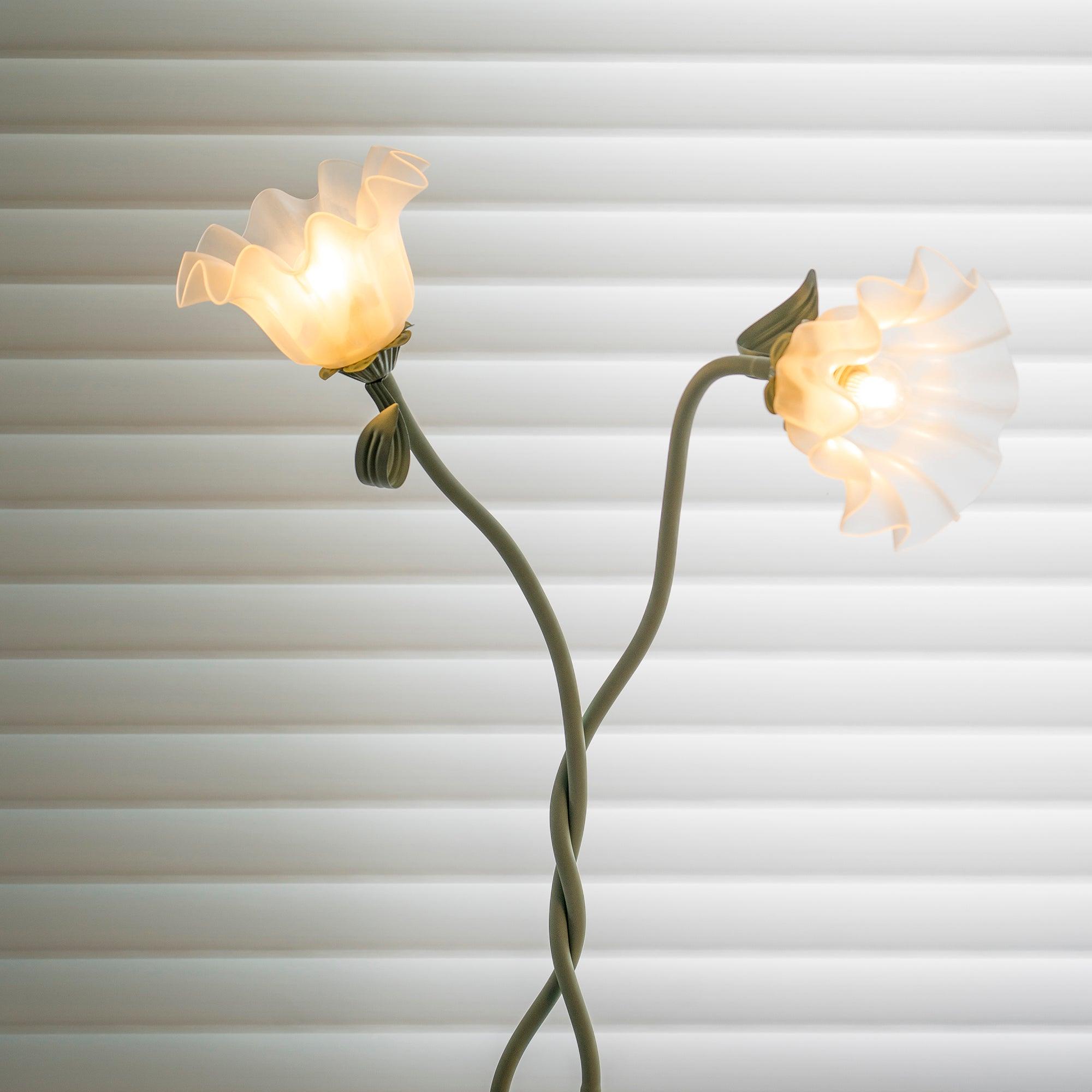 Bloomora | Blühende Design-Stehlampe