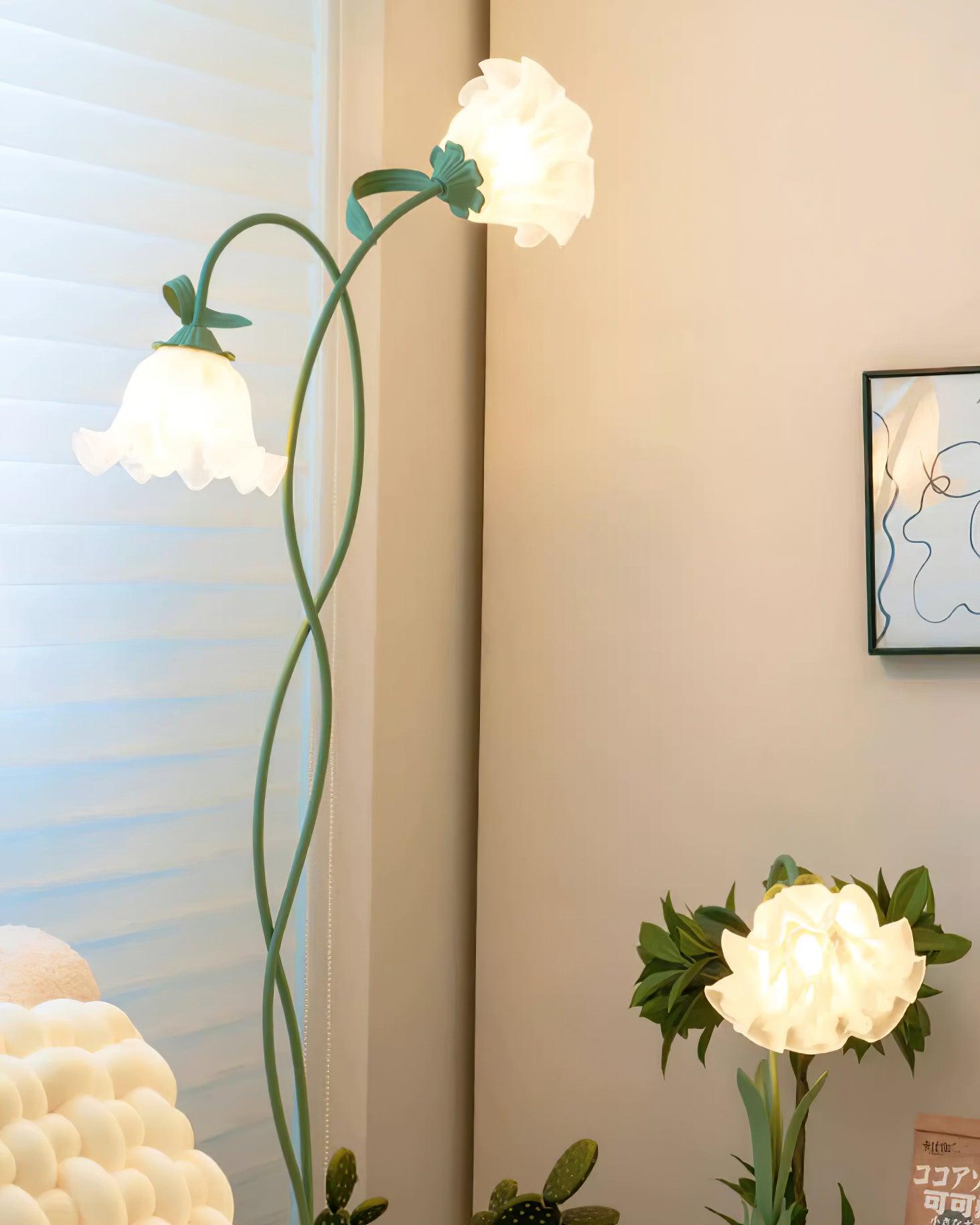 Bloomora | Blühende Design-Stehlampe