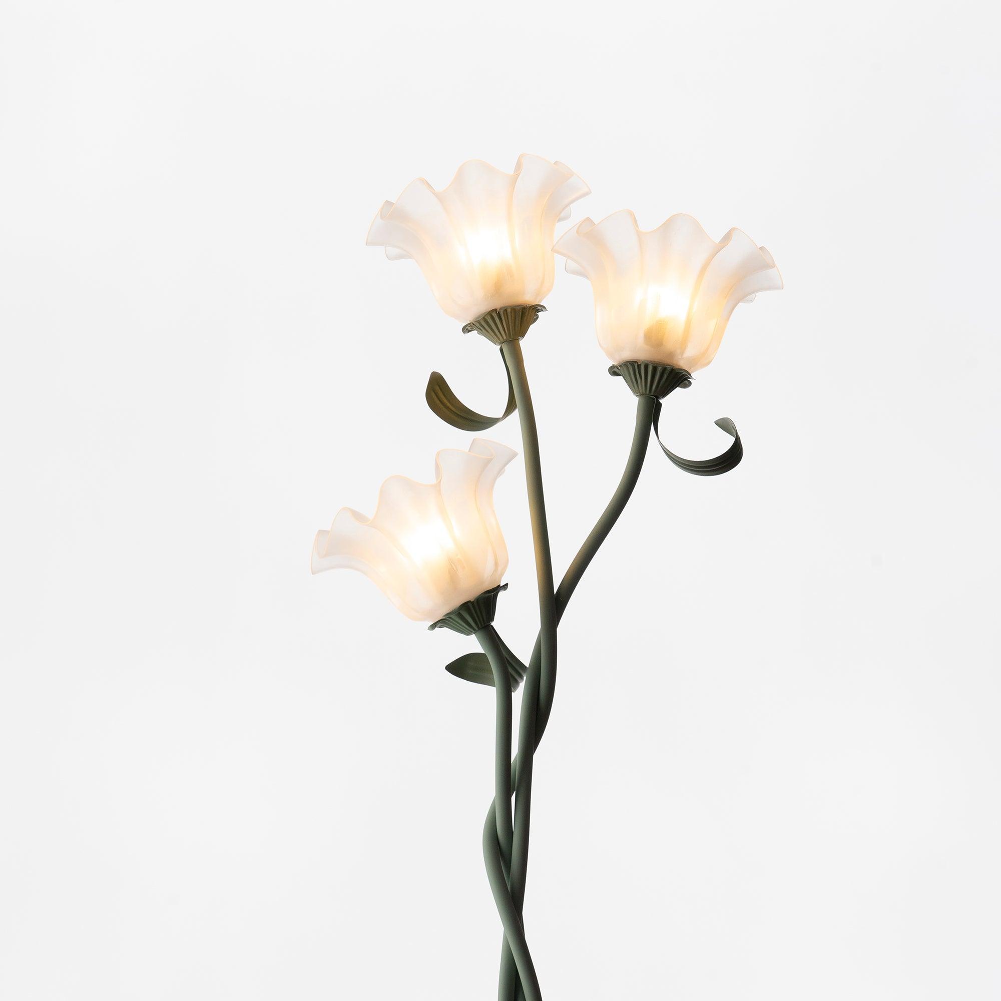 Bloomora | Blühende Design-Stehlampe