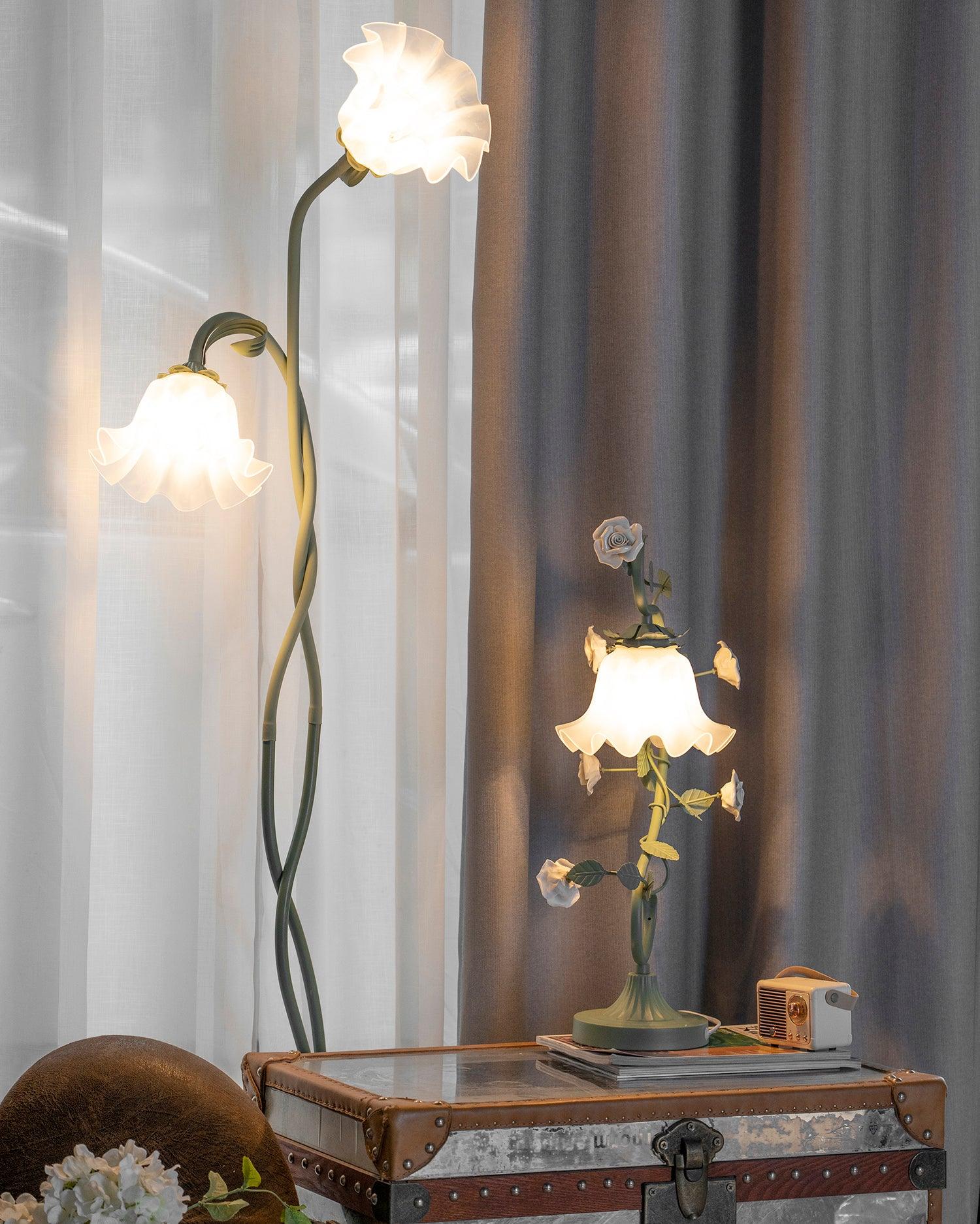 Bloomora | Blühende Design-Stehlampe