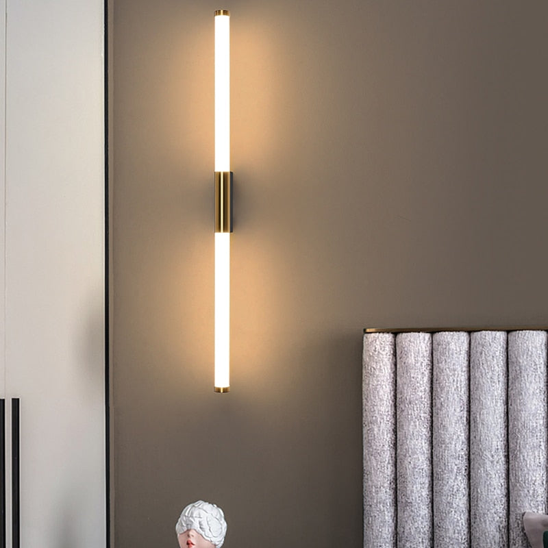 Aurora | Moderne LED Wandlampe Staabform Schlafzimmer