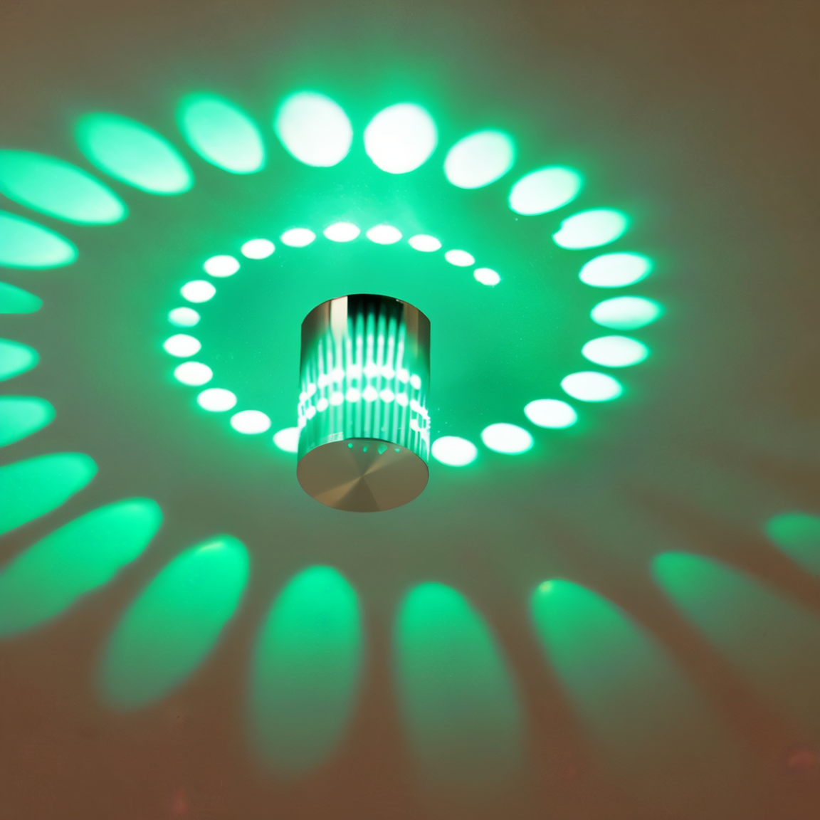 Spirava | LED Wandleuchte mit Spiral-Effekt