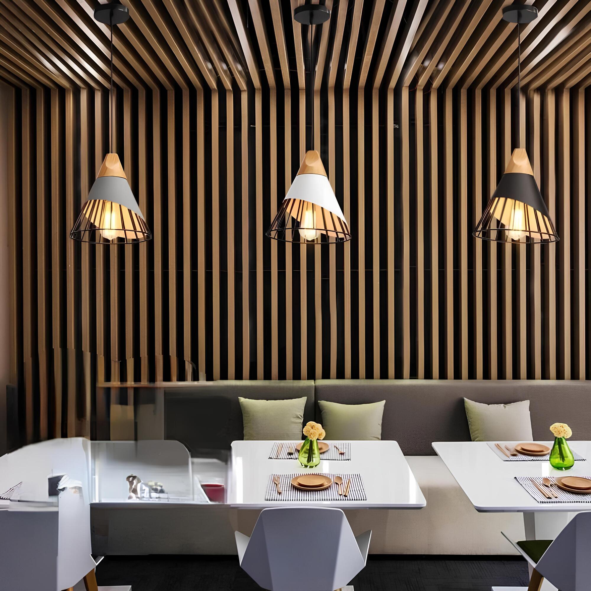 Melora | Pendelleuchte im Holz-Metalldesign