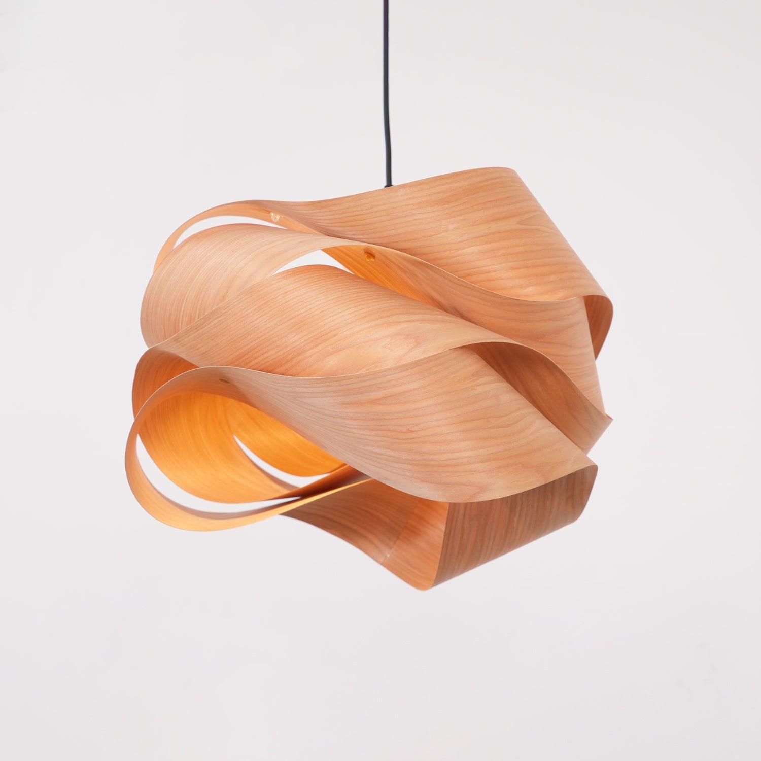 Lirado – Designer Pendelleuchte im Holz-Design
