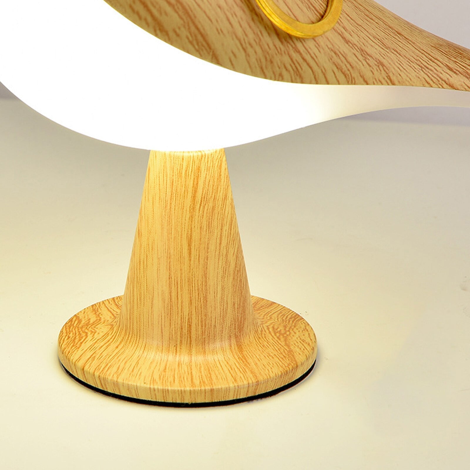 MissBird | Stilvolle Tischleuchte mit Vogelmotiv