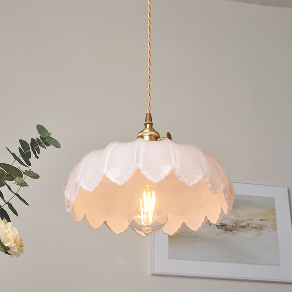 Vintage Blüten-Pendelleuchte | Floraler Charme im Retro-Stil