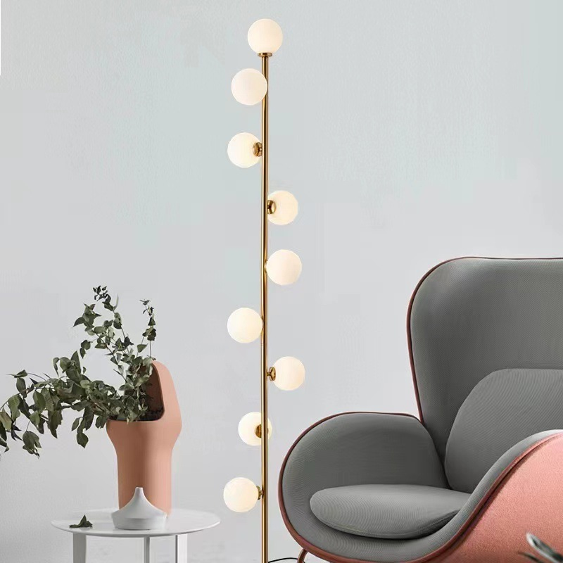 Celestina | Designer Stehlampe mit Kugellicht