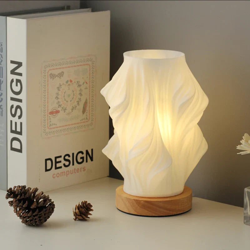 Serene Wavecrest | Wellenförmige Design-Tischlampe