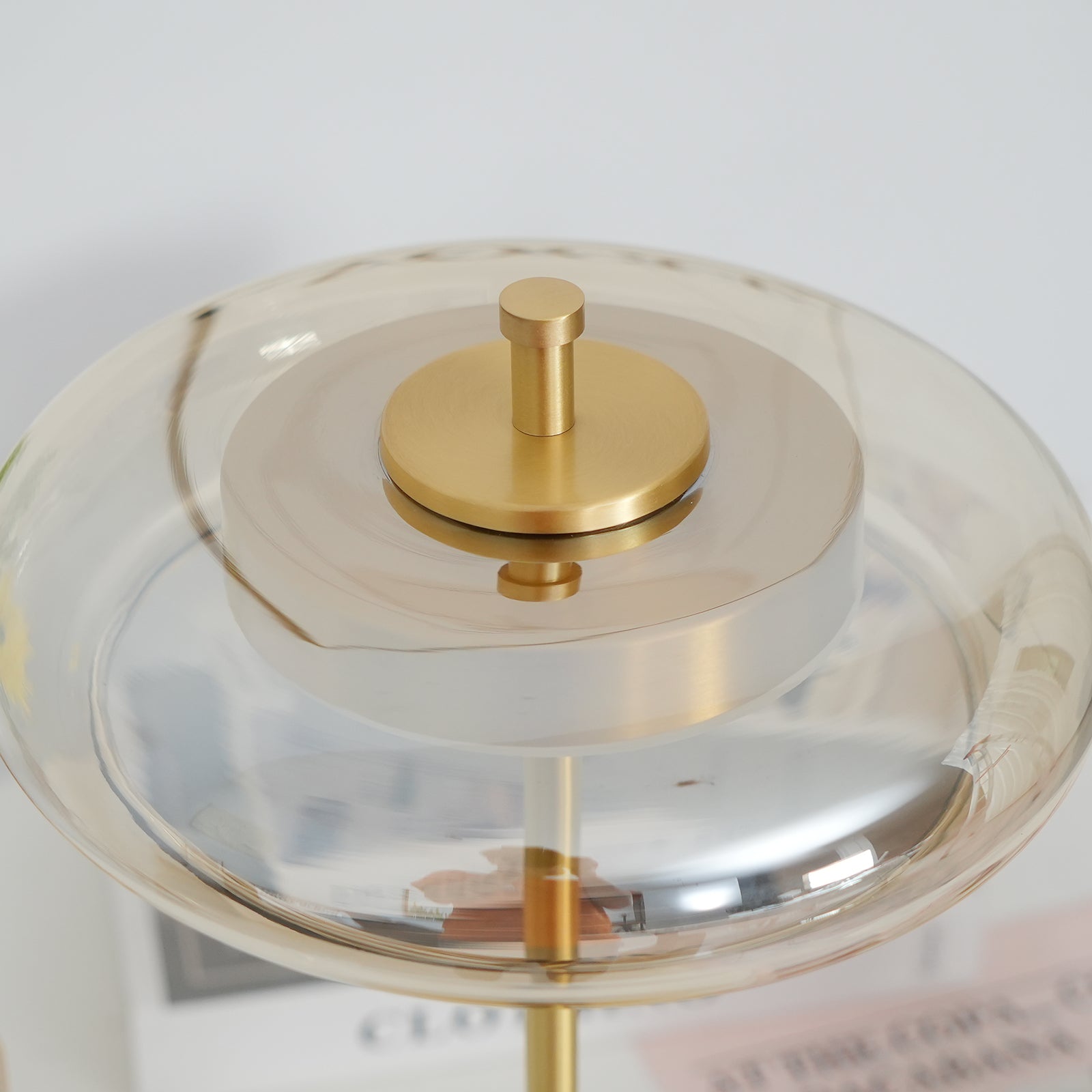 Lumisol | Tischleuchte mit Glas und Holz
