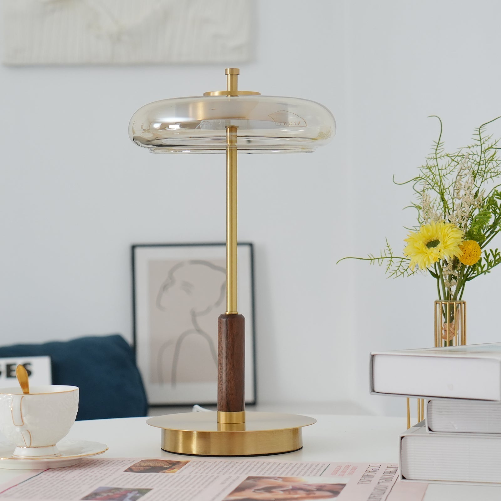 Lumisol | Tischleuchte mit Glas und Holz
