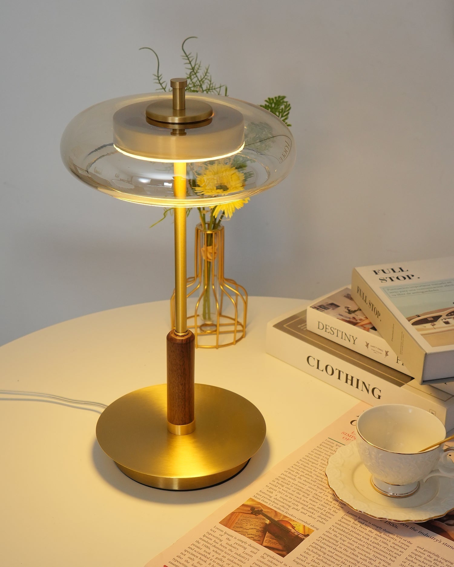 Lumisol | Tischleuchte mit Glas und Holz