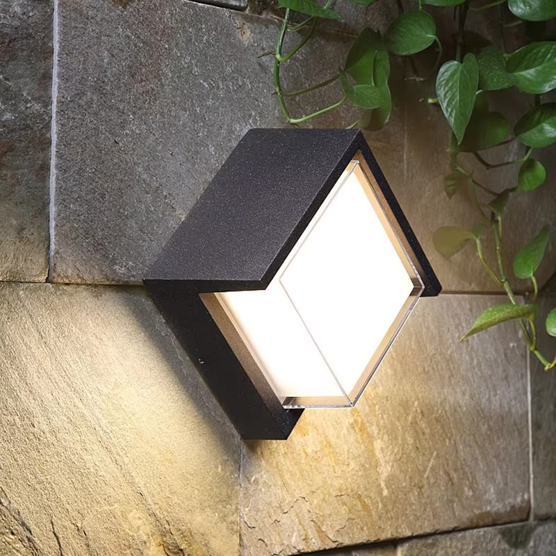 Lunaris | Moderne LED-Außenwandleuchte