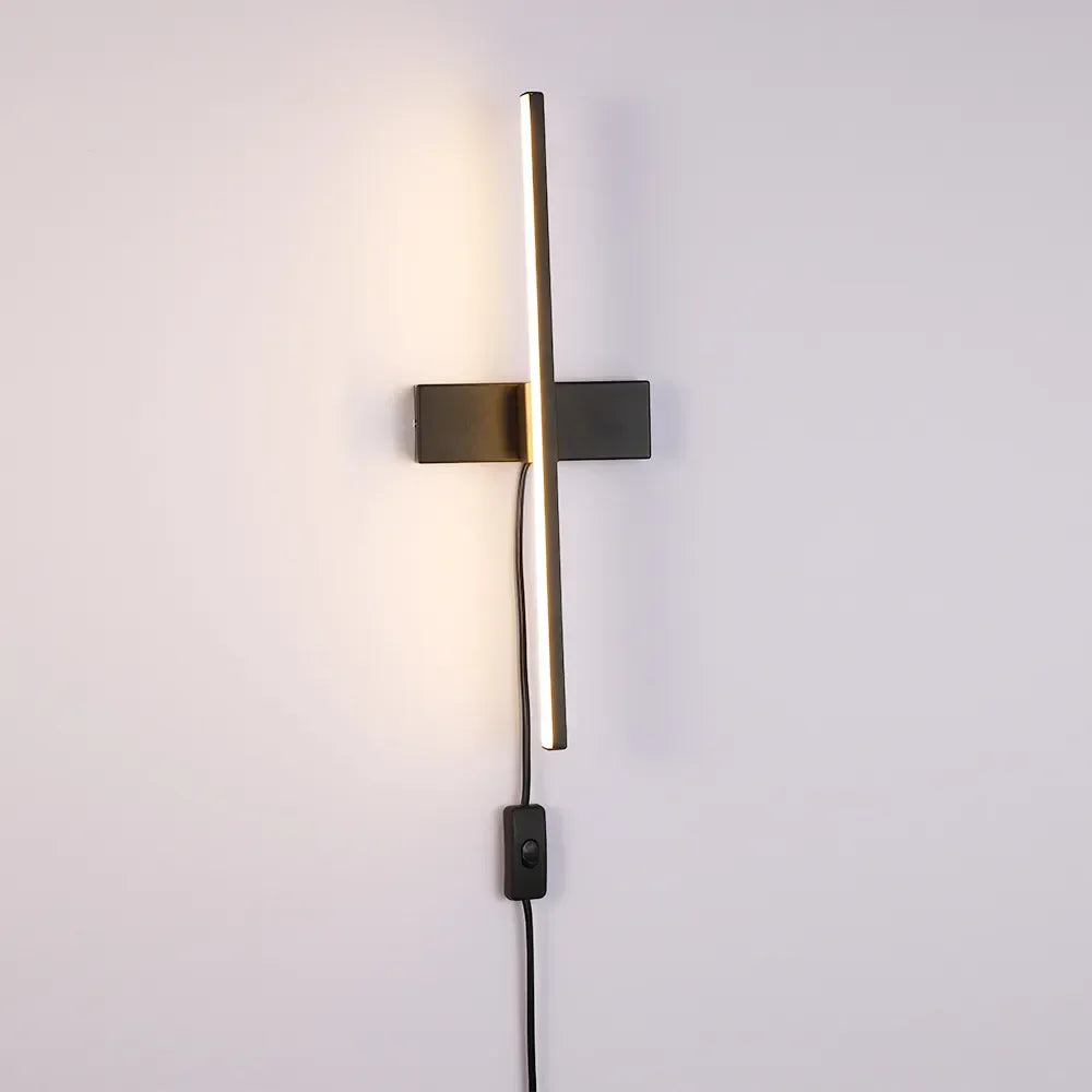 Nordic | Verstellbare LED Wandleuchte mit Stecker
