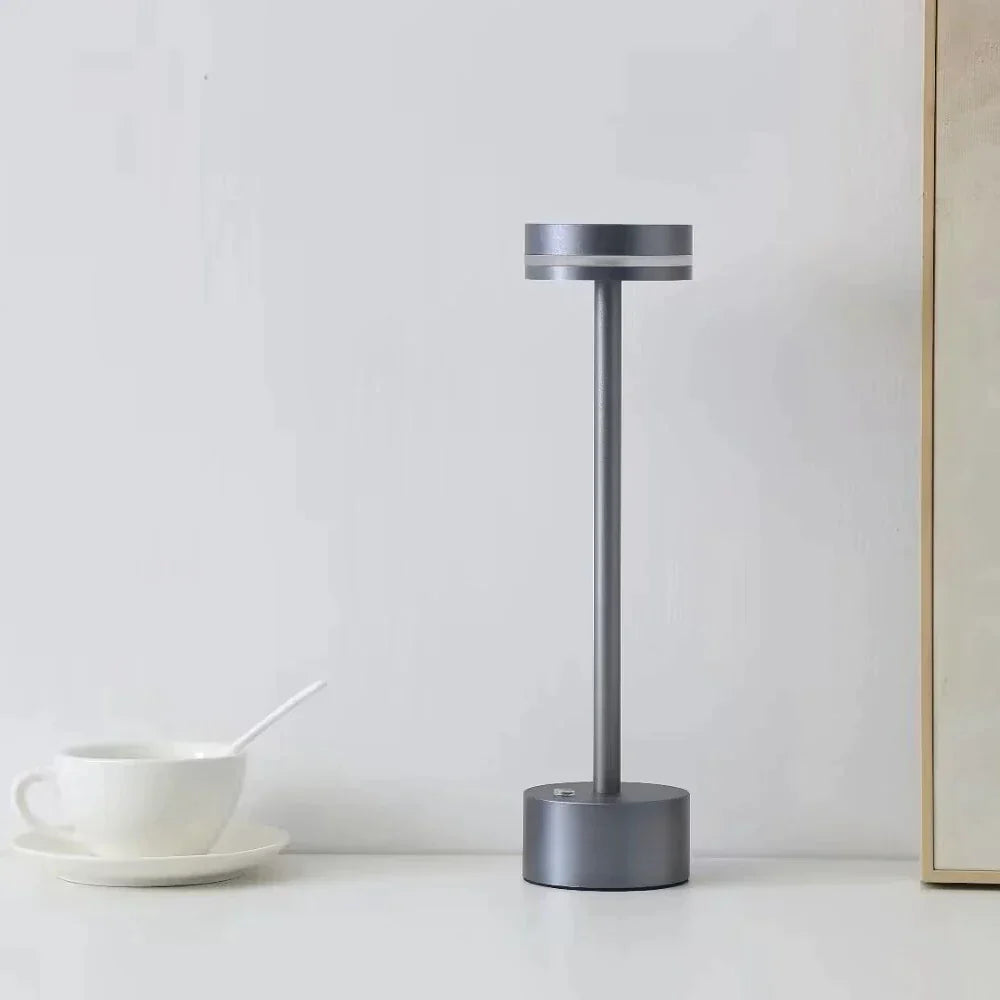 Vialis | Elegante LED-Tischleuchte