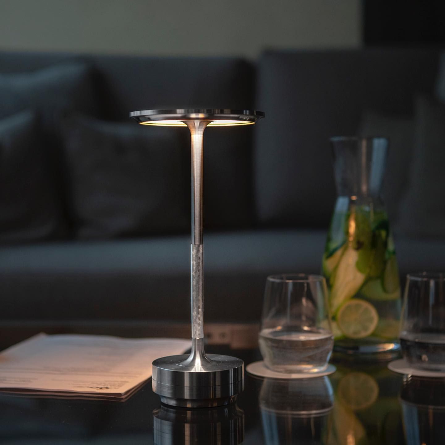 Lumora | Minimalistische LED-Tischleuchte