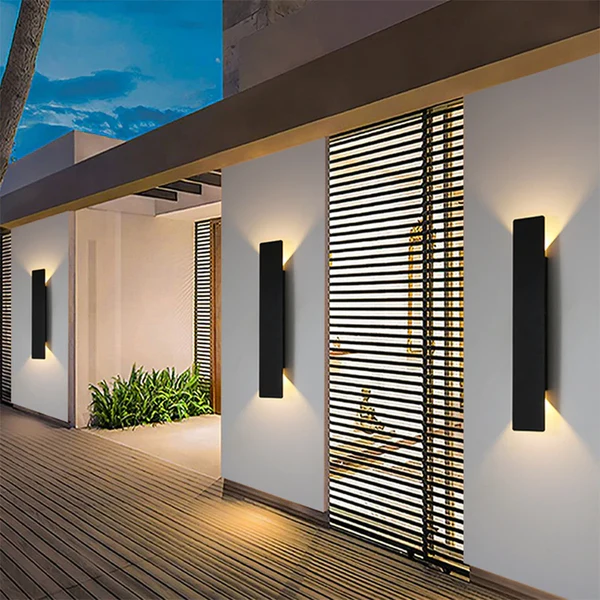 Ardent | Moderne Vertikale LED-Wandleuchte