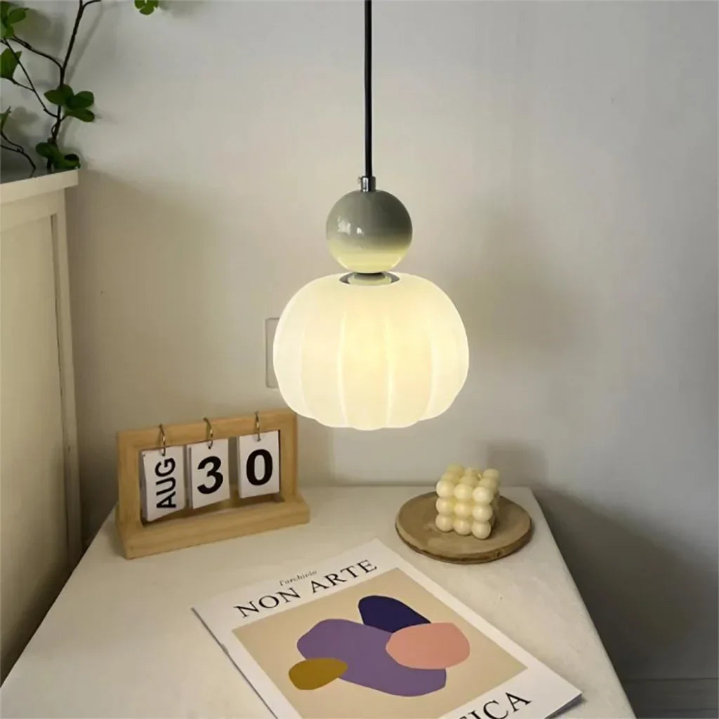 Lunero | Glas-Pendelleuchte mit Farbakzenten