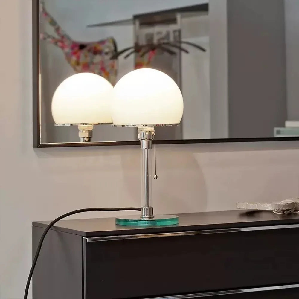 Orvella | Glas Tischlampe mit Opalglas-Schirm