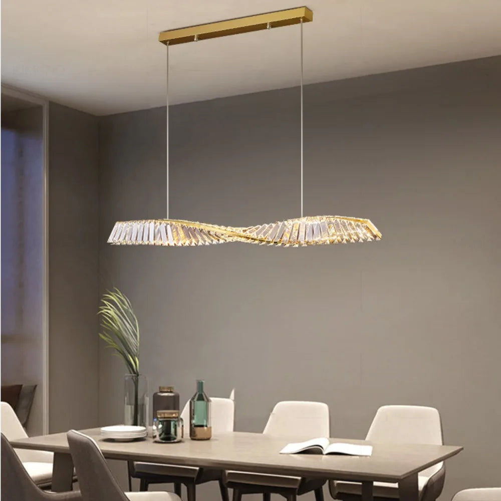 Velmira | LED Hängeleuchte mit Goldrahmen