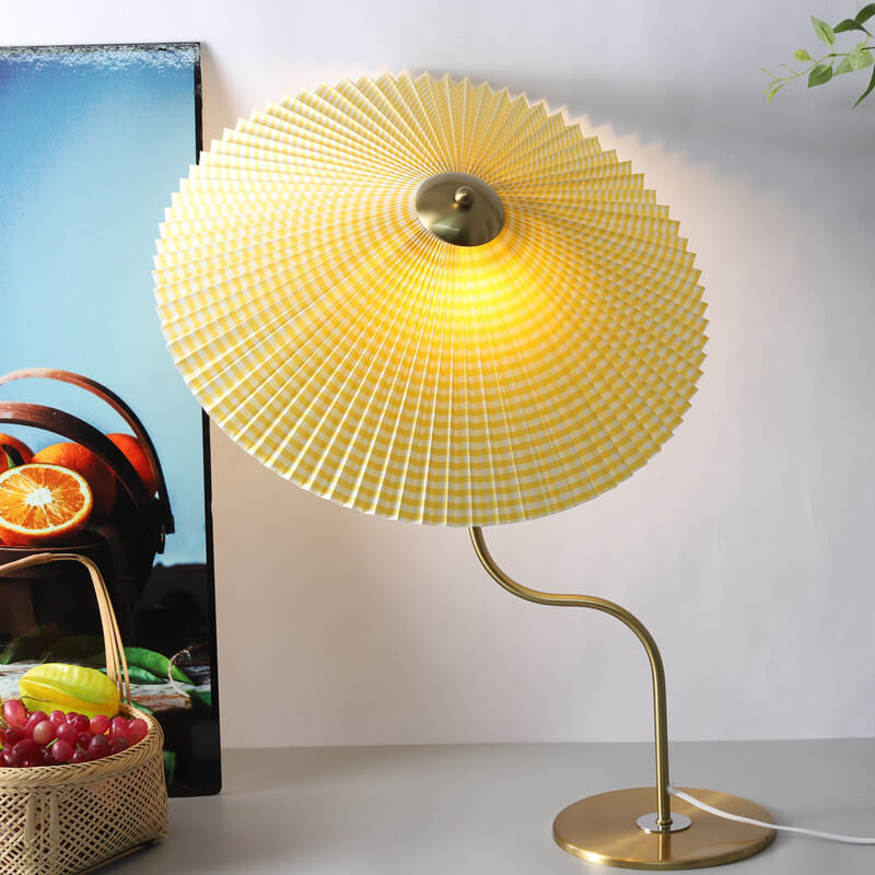 Favora | Tischlampe mit Gefaltetem Fächer-Schirm