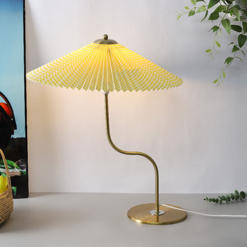 Favora | Tischlampe mit Gefaltetem Fächer-Schirm