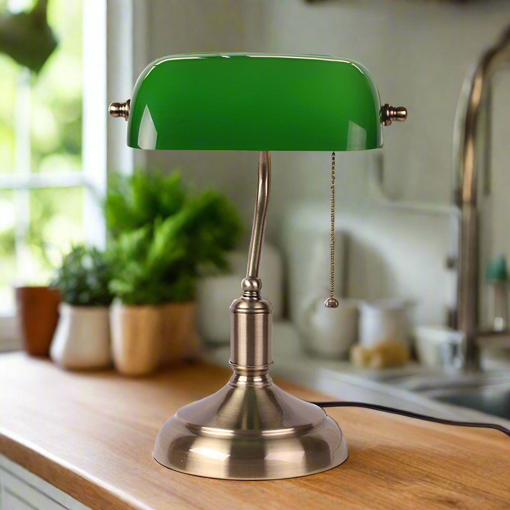 Aurelen | Schreibtischlampe im Retro-Messing-Design