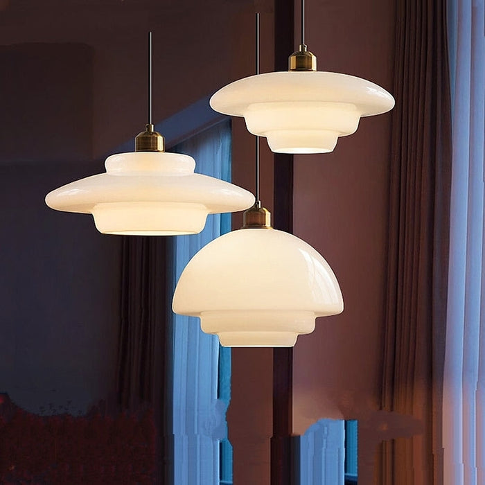 Orvella |  Glas-Pendelleuchte im Art-Déco-Stil