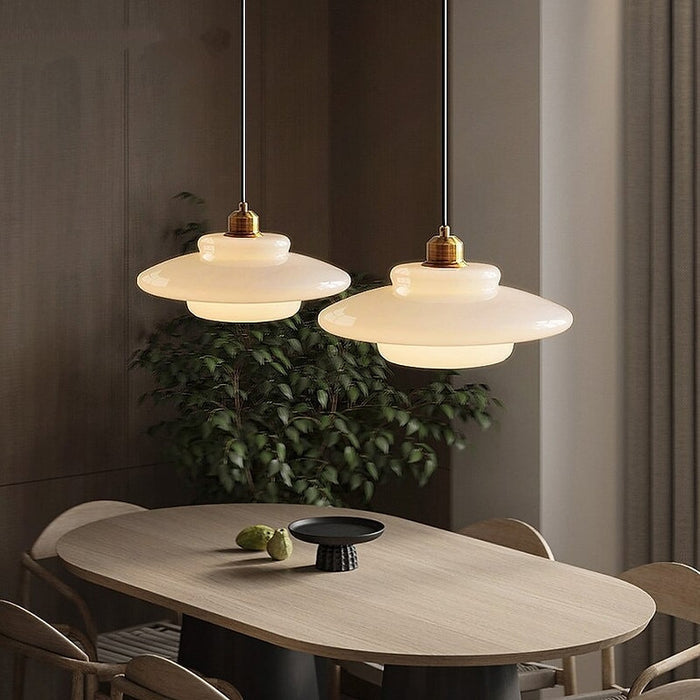 Orvella |  Glas-Pendelleuchte im Art-Déco-Stil
