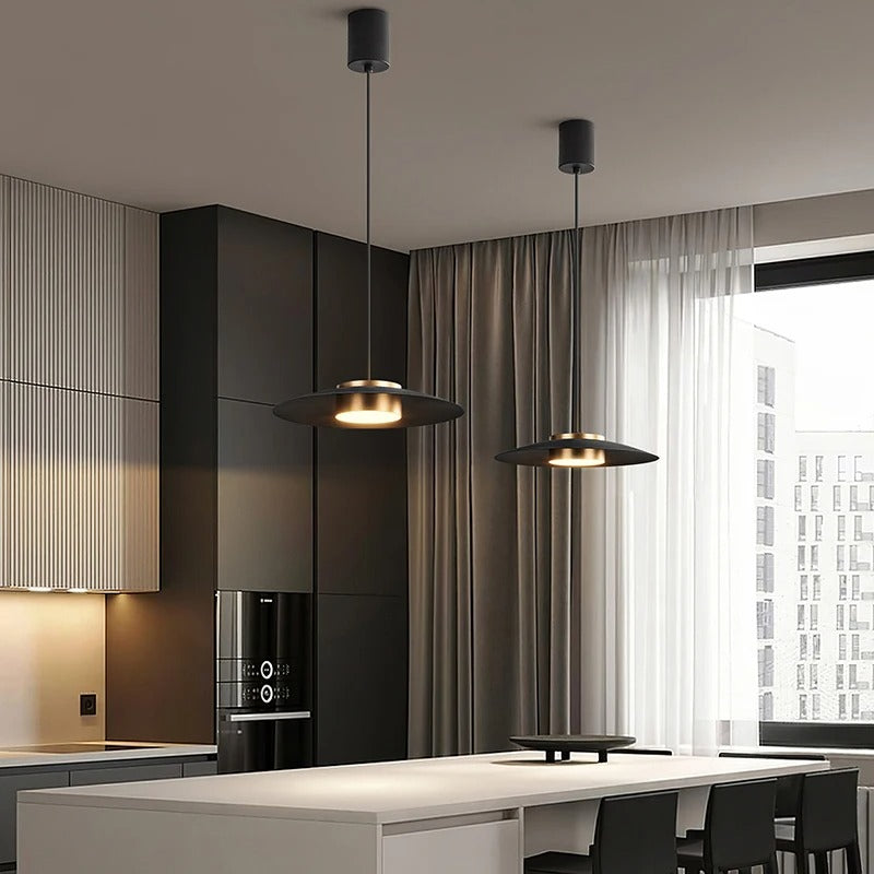Alvra | Pendelleuchte im Flachschirmdesign