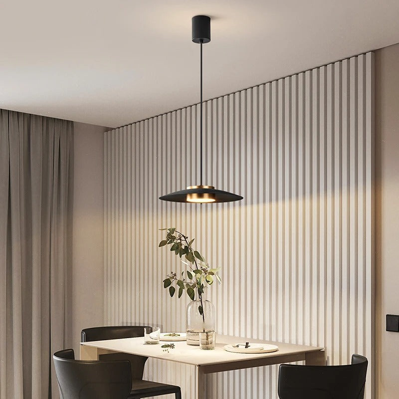 Alvra | Pendelleuchte im Flachschirmdesign