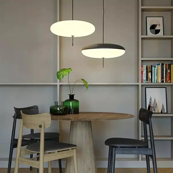 Ovalis | Pendelleuchte mit Glasdiffusor