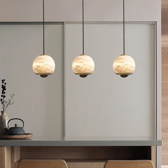 Calora | Pendelleuchte im Rundglas-Design