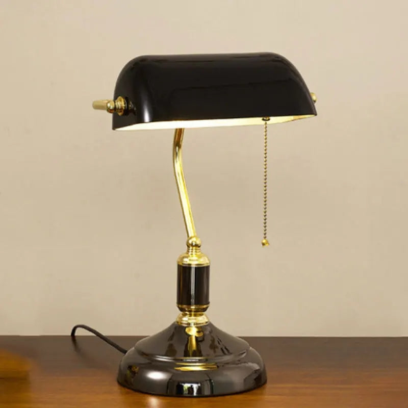 Aurelen | Schreibtischlampe im Retro-Messing-Design
